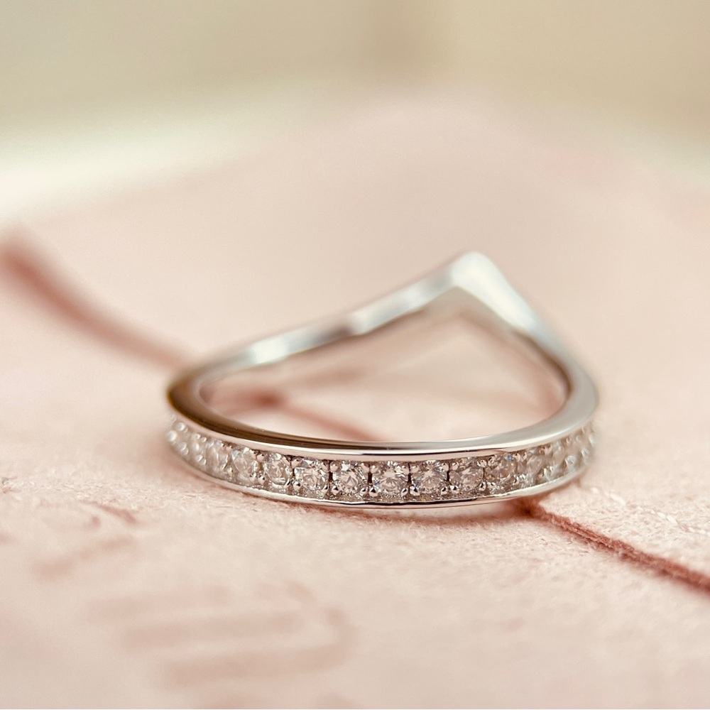 💎SALE💎0.6CTW Moissanite Curved Full Eternity Ring Band S925 with 18K Gold Plated - Picture 3 of 7